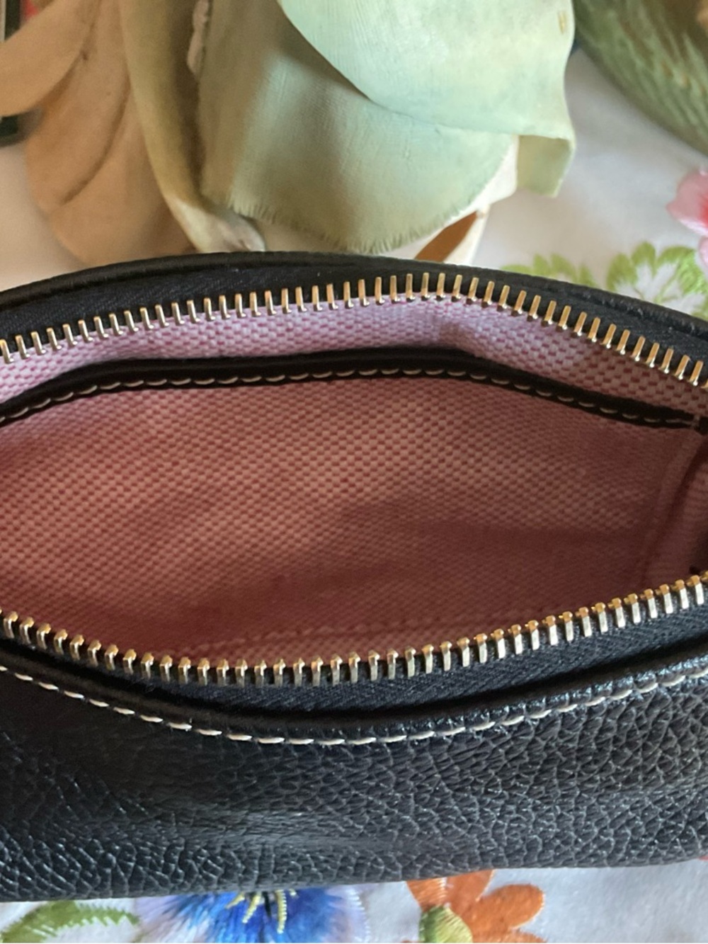 Dooney & Bourke Barrel Bag - Picture 10 of 11